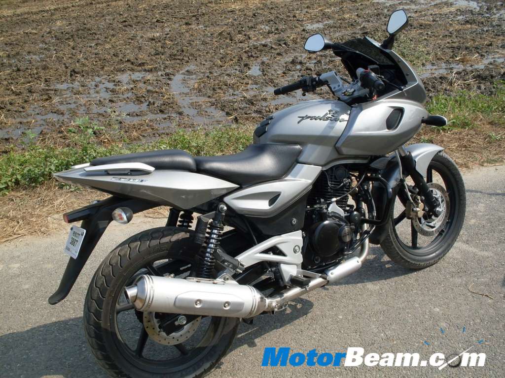 Bajaj Pulsar 220 ABS Launched, Priced At Rs.  Lakhs | MotorBeam