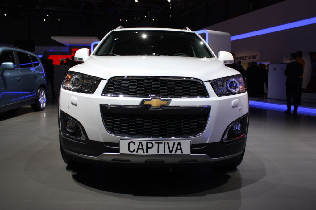 Updated Chevrolet Captiva for Geneva