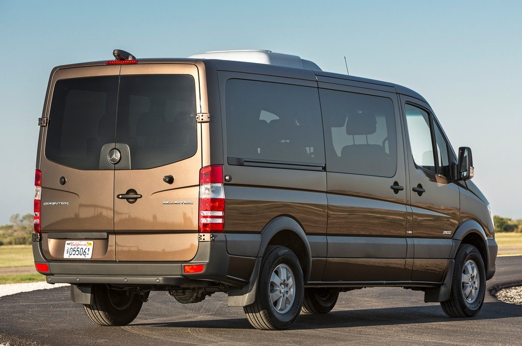 Mercedes Sprinter Imported To India, Launch Likely In 2015