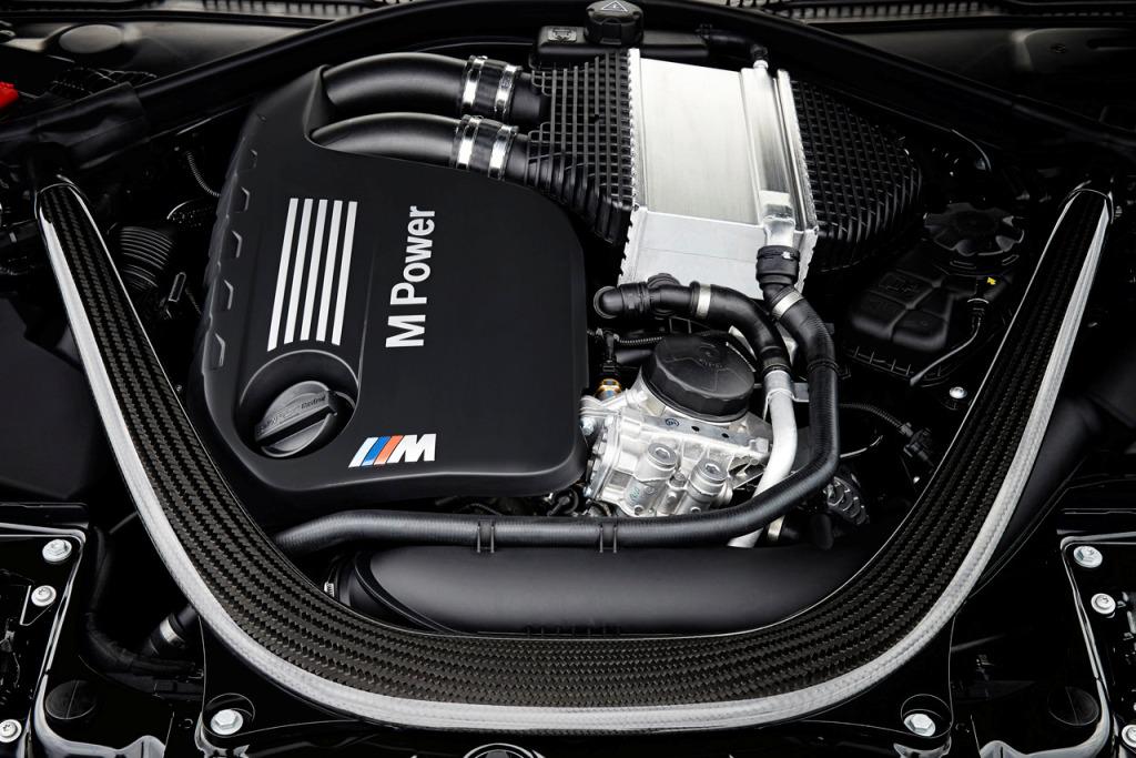 2015 BMW M4 Convertible Engine