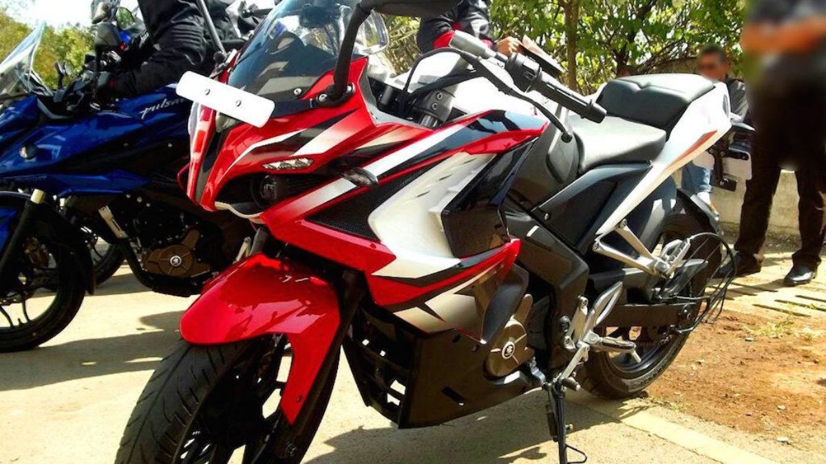 Kawasaki bajaj pulsar deals 200rs