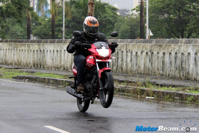 2015 Yamaha Saluto Review