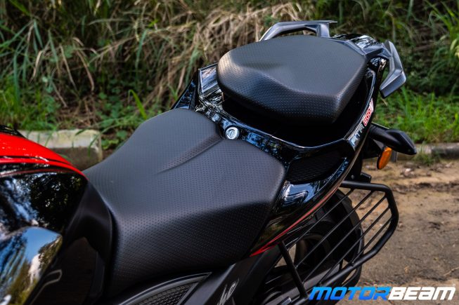 2020 TVS Apache 200 Review Seat