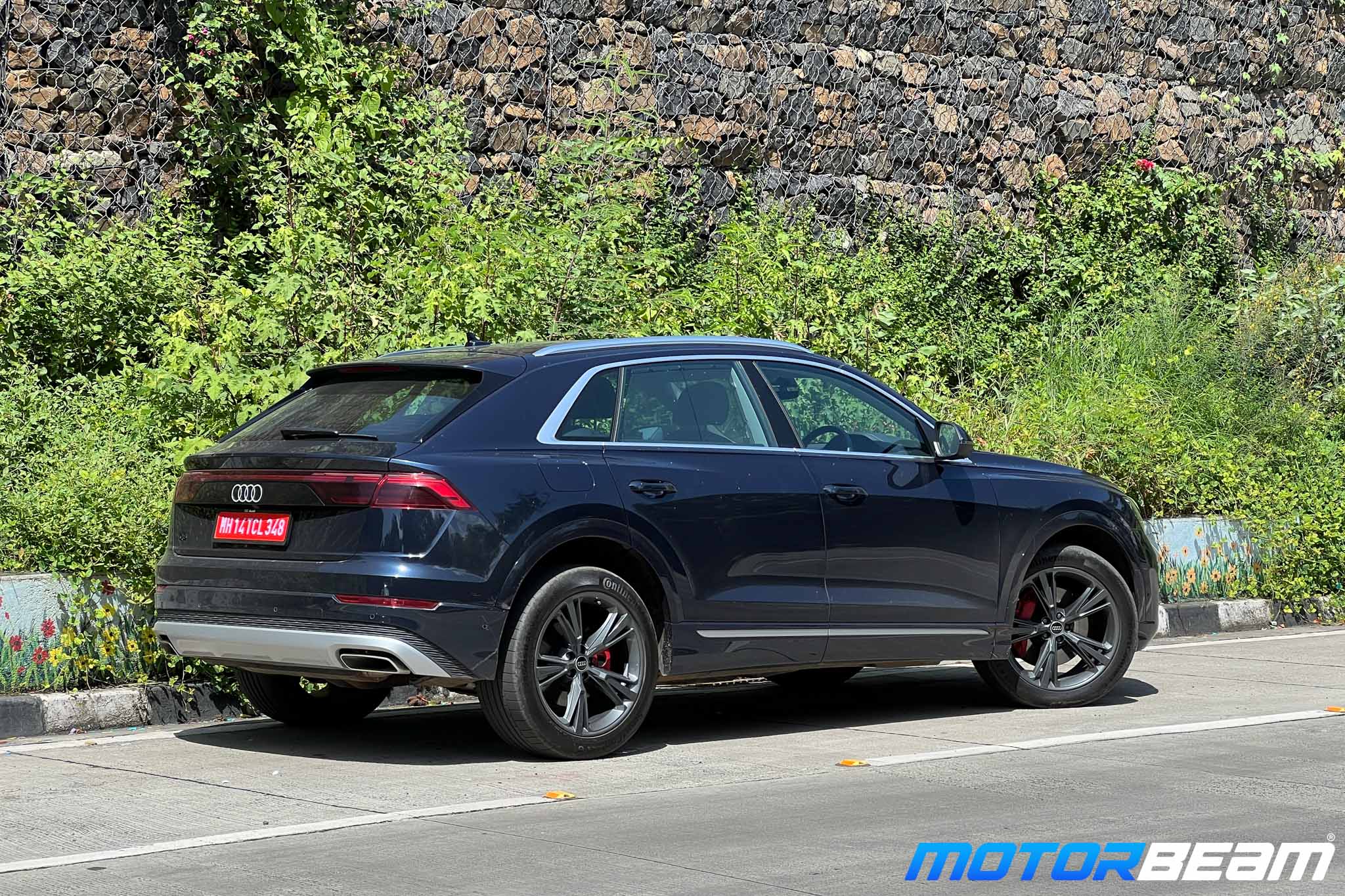 2024-Audi-Q8-3