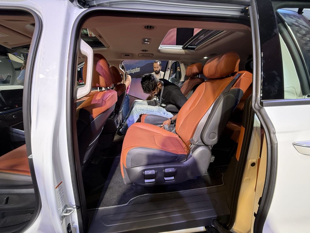 2024 Kia Carnival Seats