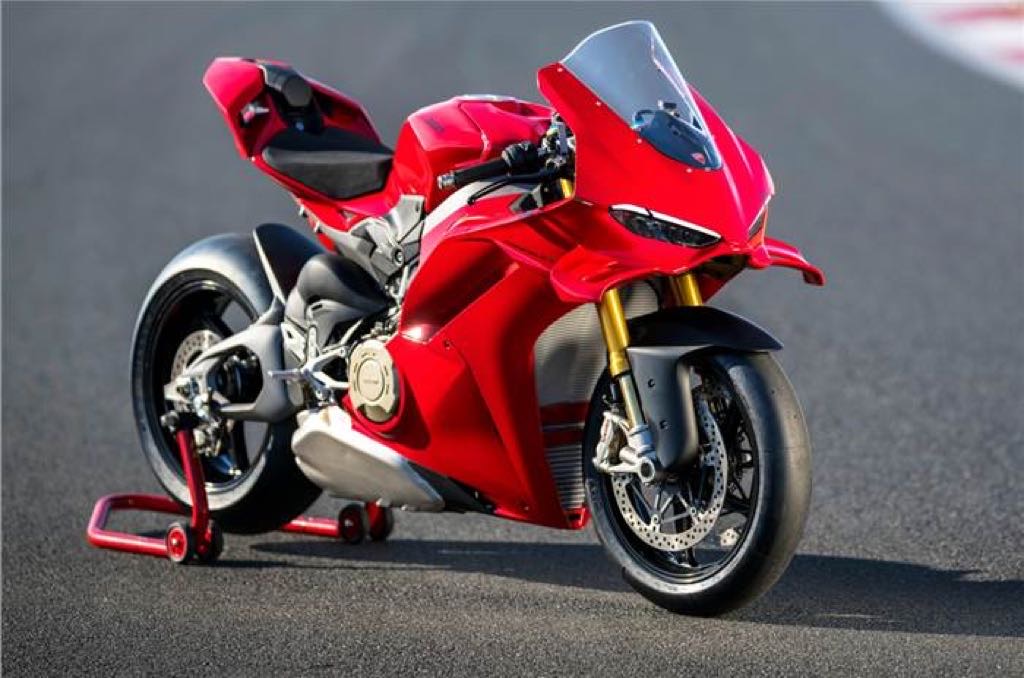 2025 Ducati Panigale V4