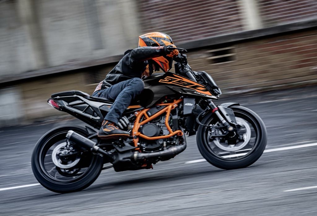 2025 KTM 390 Duke