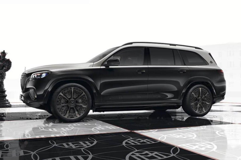 2025 Mercedes-Maybach GLS 600 Night Series Side