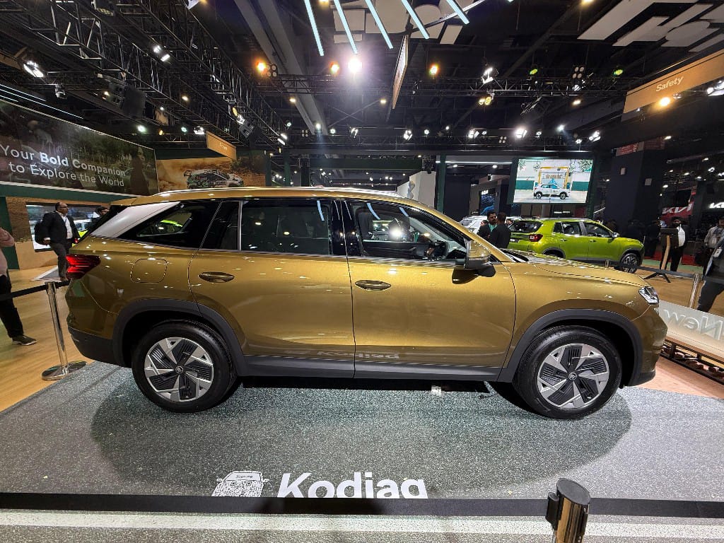 2025 Škoda Kodiaq Side