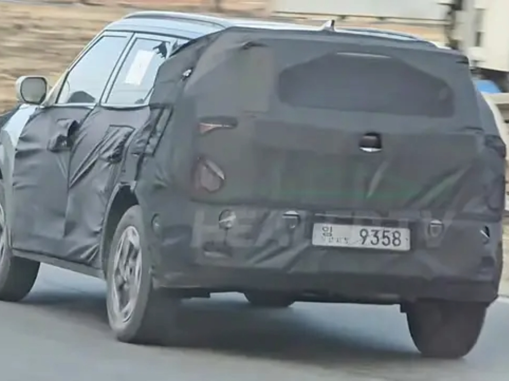 2026 Kia Seltos rear