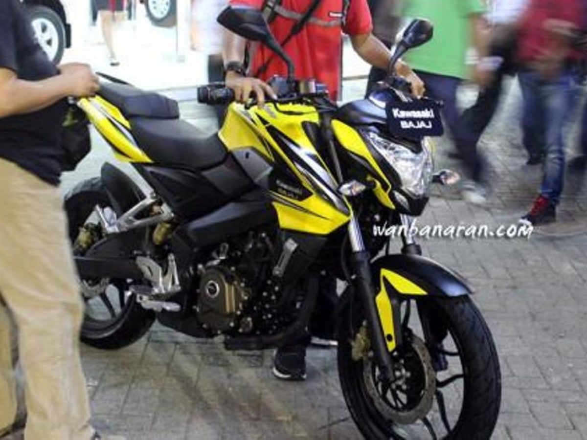 Pulsar 200 deals new model