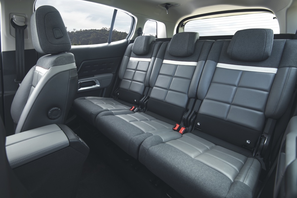 Independent Rear Seats