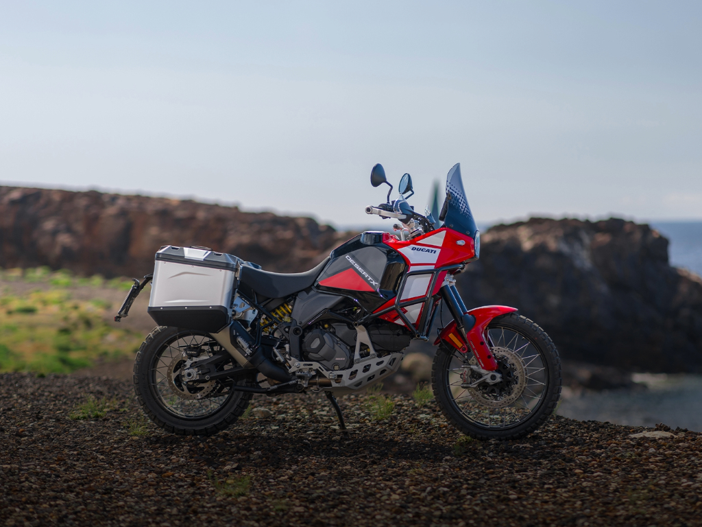 Ducati DesertX Discovery Side