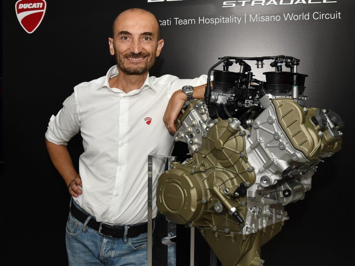 The New Ducati Panigale Is a Four-Cylinder Screamer