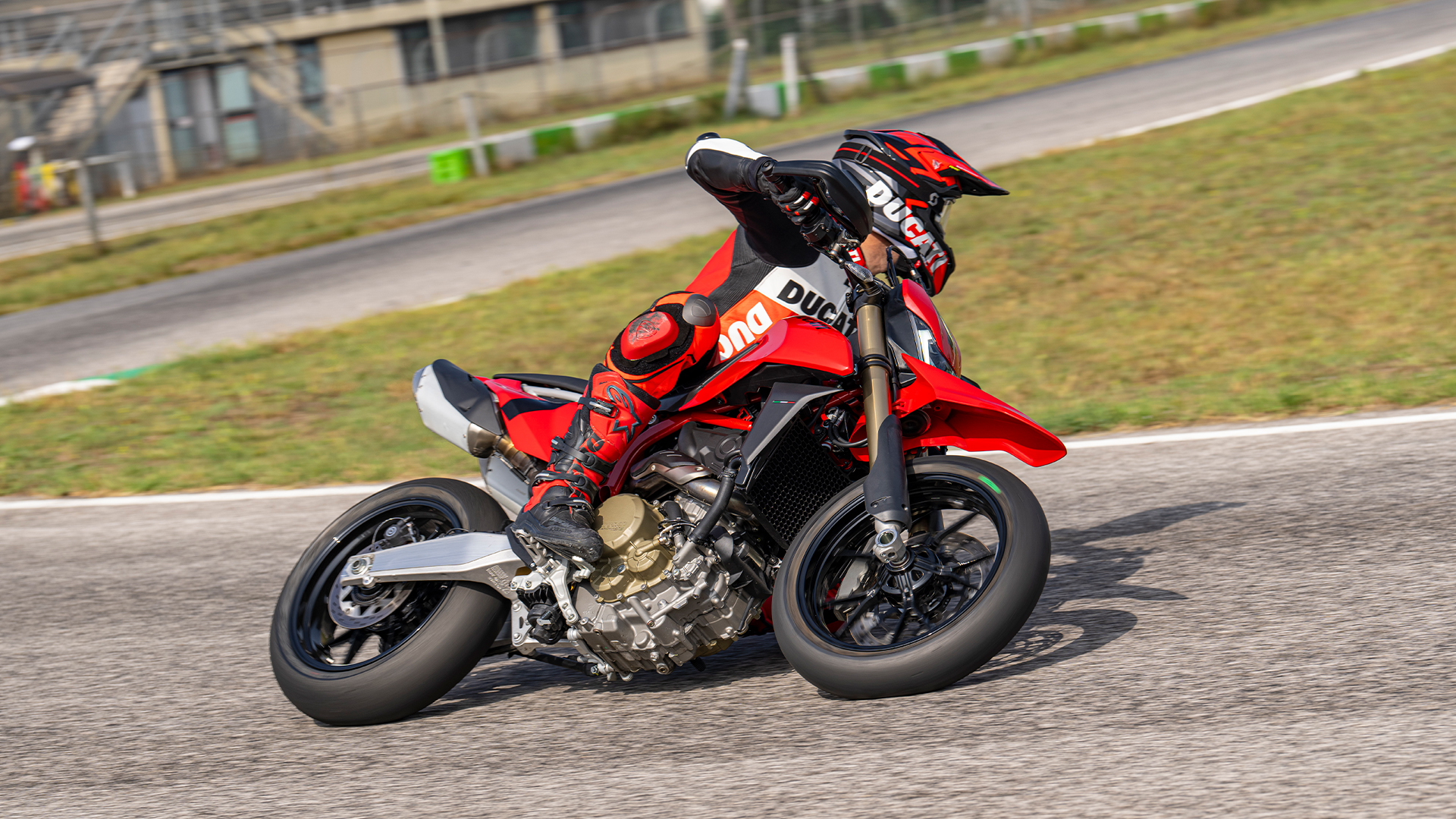 Ducati Hypermotard 698 Mono Launch 3