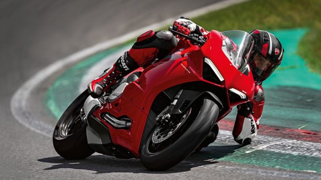 Ducati Panigale V2 Action