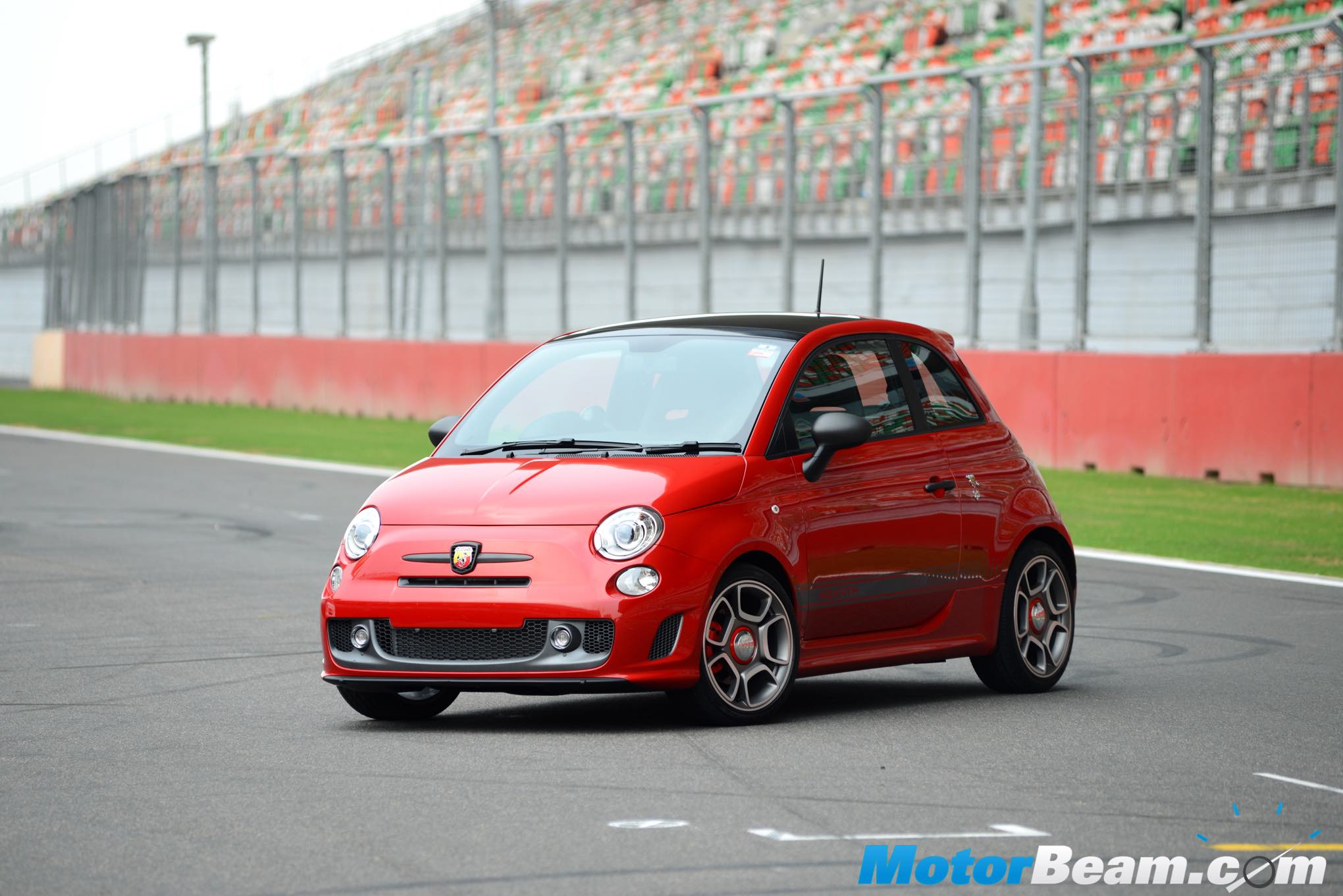 Fiat Abarth 595 Competizione 2015 review