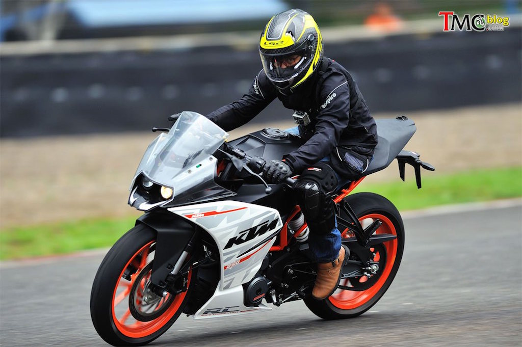 triumph motorcycles cruiser bikes india