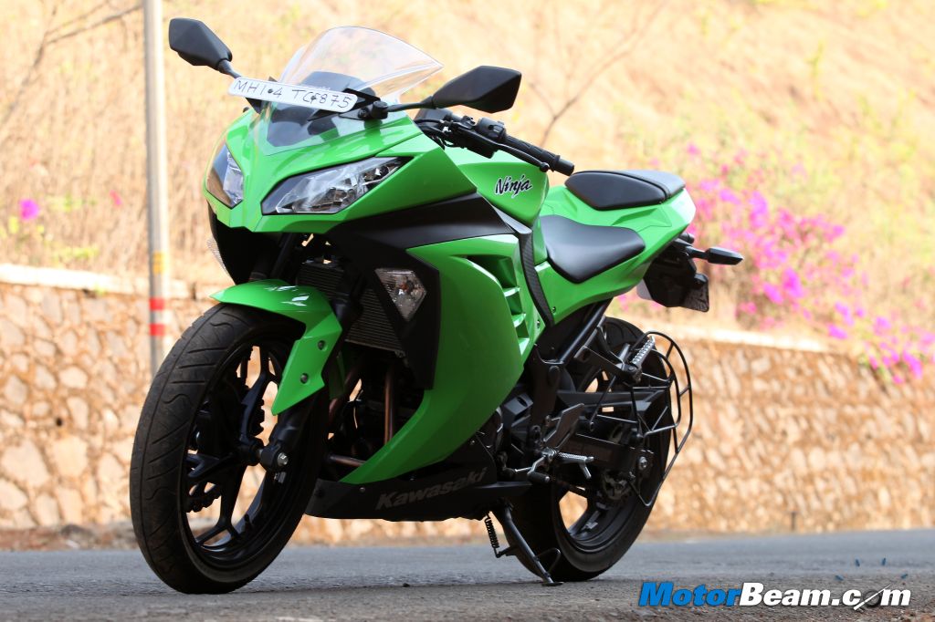 abort Dele Oxide Kawasaki Ninja 300 Test Ride Review