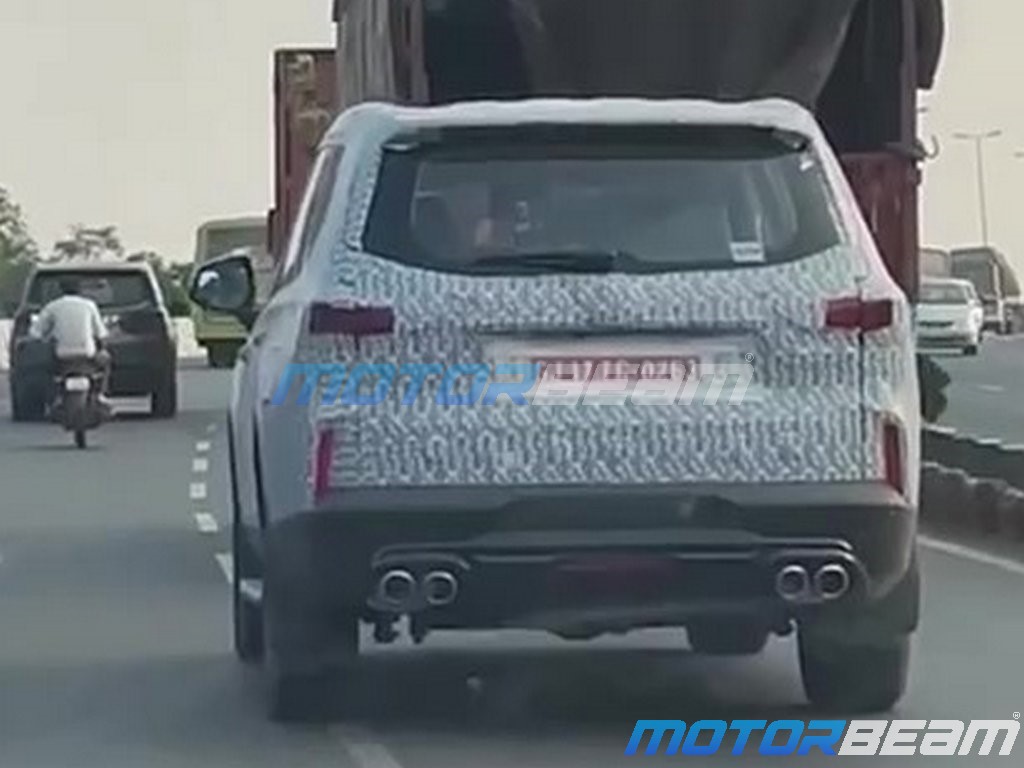 MG Gloster Facelift Spied