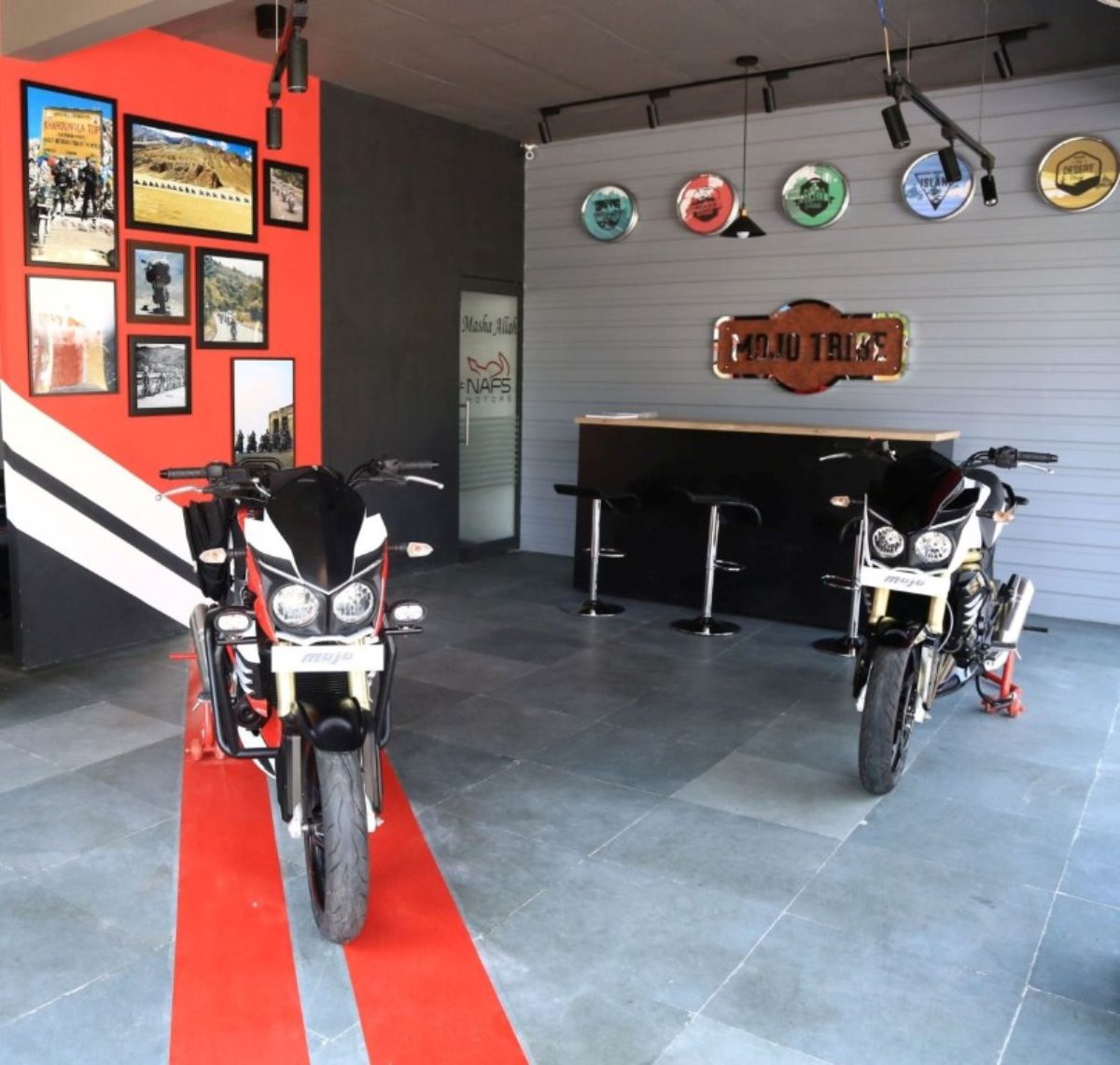 Mahindra centuro best sale showroom near me