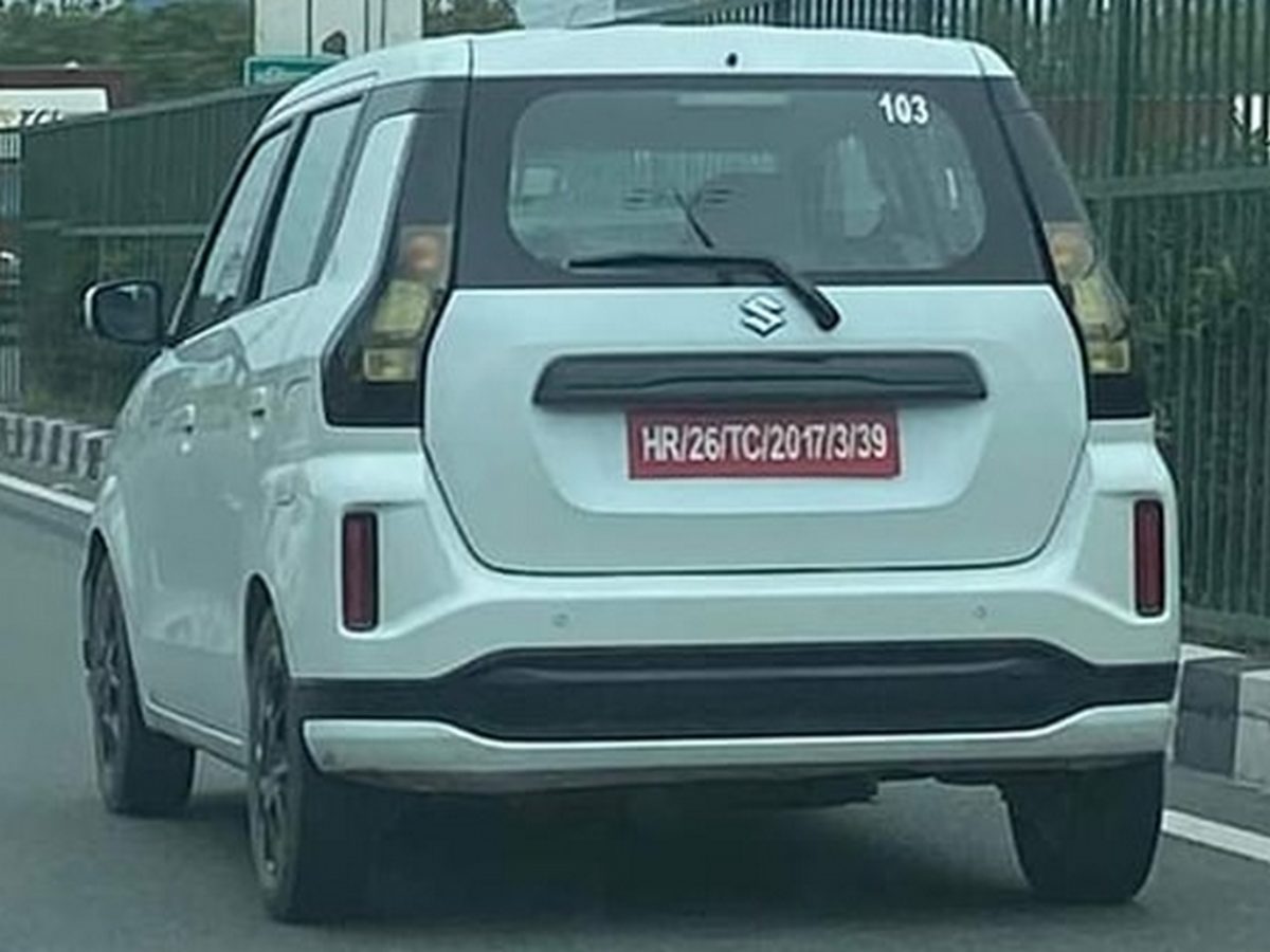 Maruti wagonr store electric car