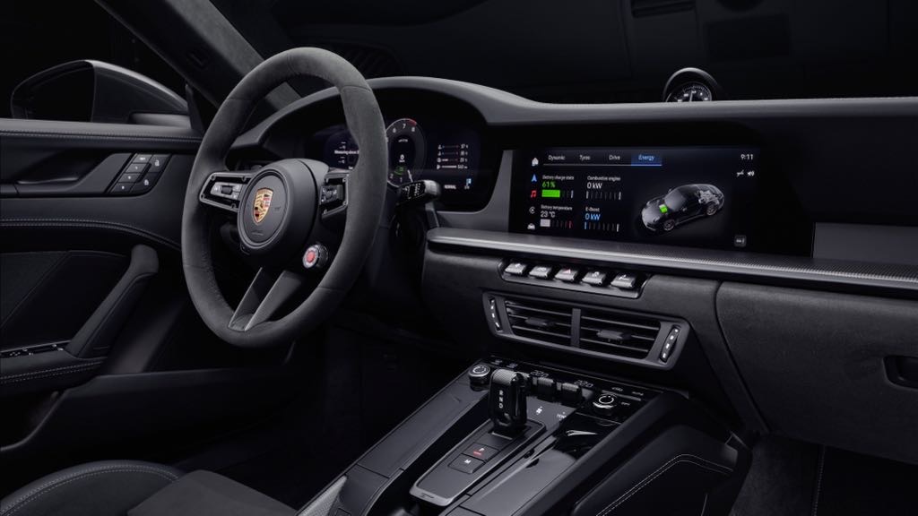 Porsche 911 Hybrid Interior