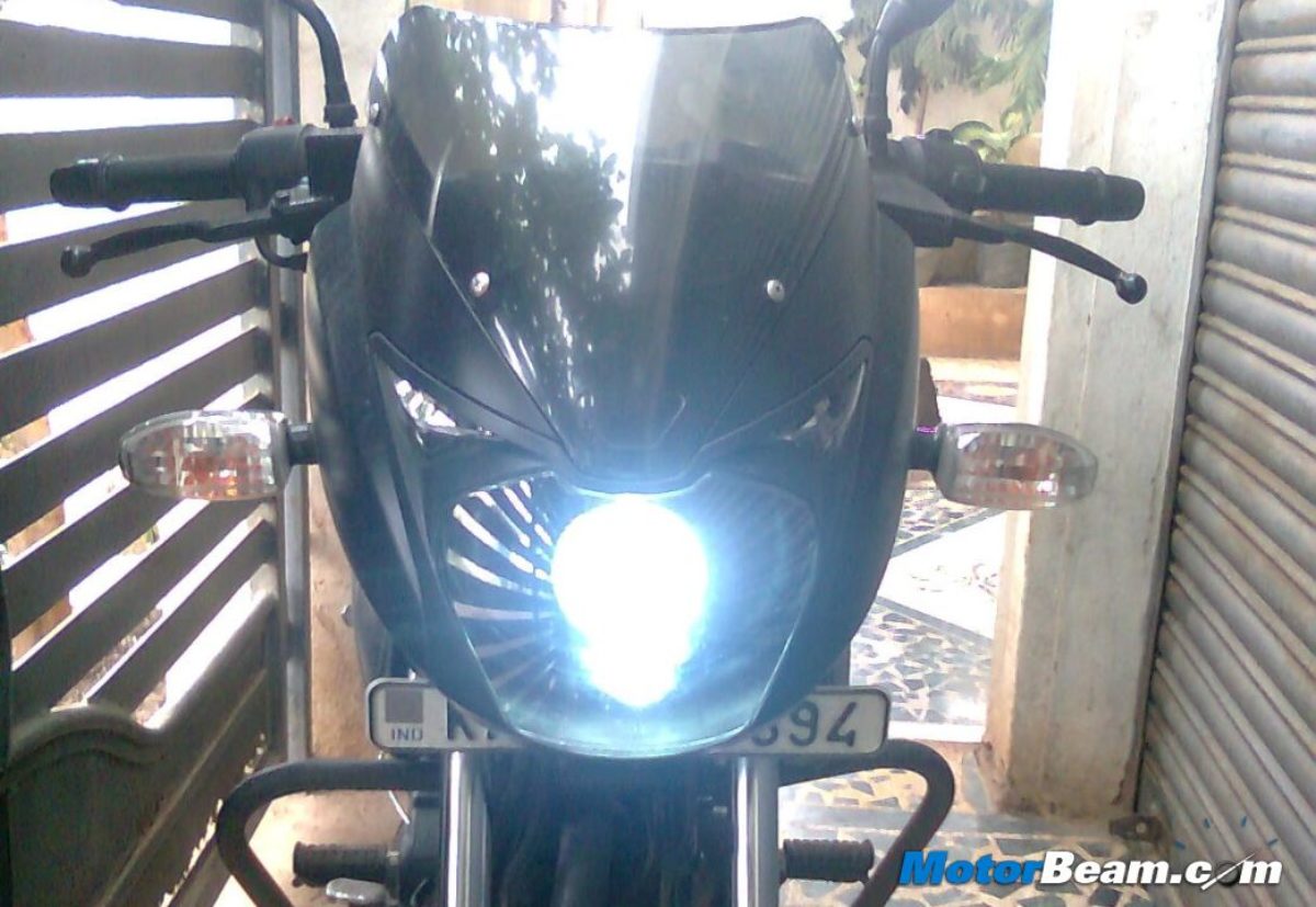 Pulsar as 200 projector best sale headlight price