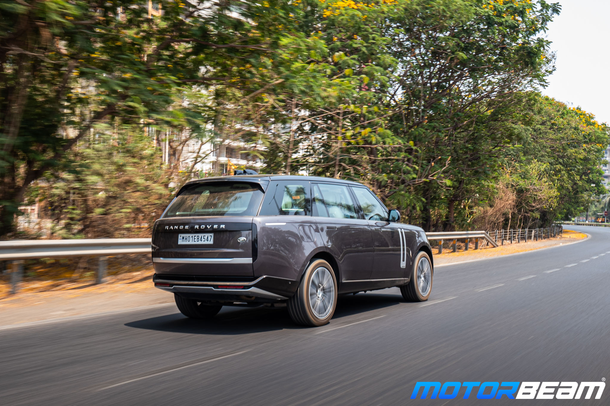 Range-Rover-Autobiography-Petrol-16