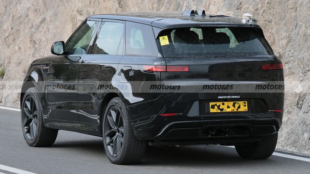 Range Rover Sport Electric Spotted Rear