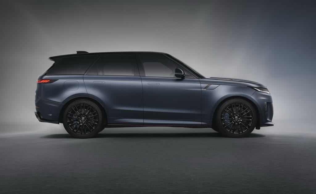 Range Rover Sport SV Edition Two Side