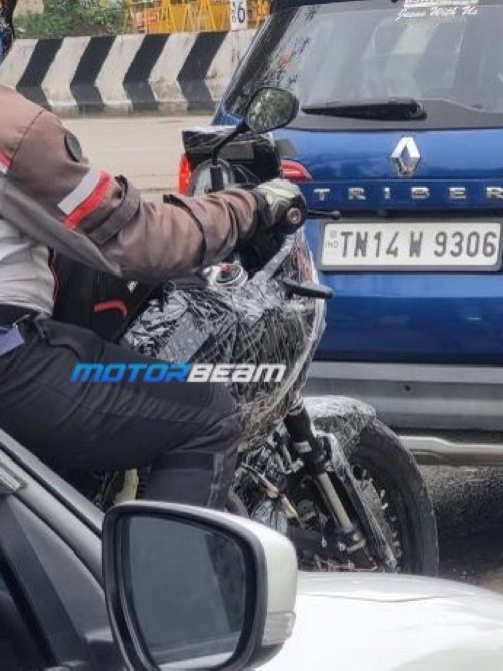 Royal Enfield Himalayan 650 Spied