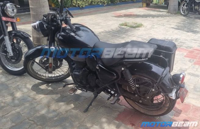 Royal Enfield Shotgun 350 Spied