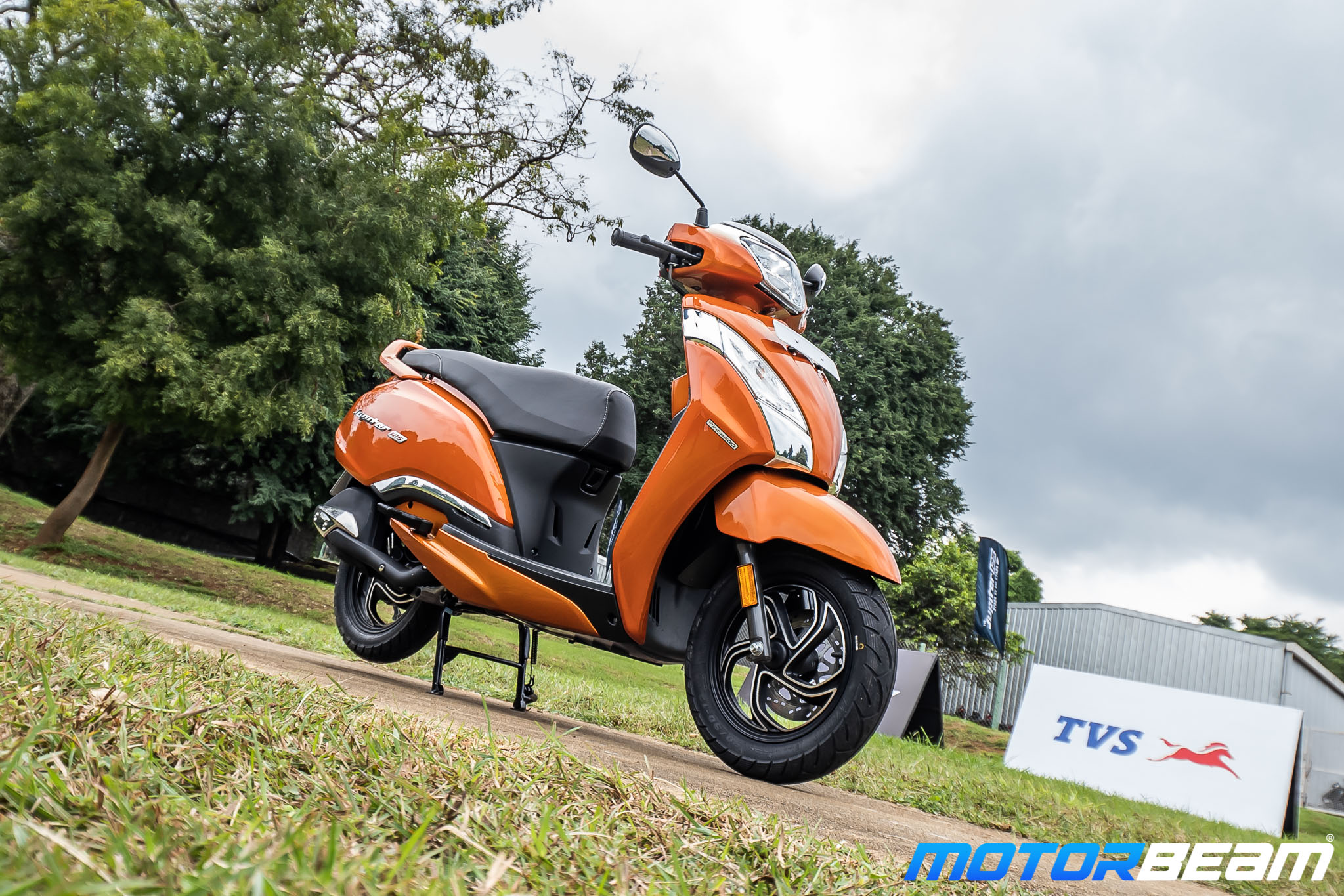 TVS Jupiter 125 Spec Comparison Alloys