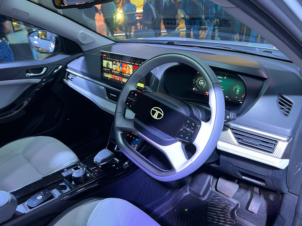 Tata Curvv EV Dashboard