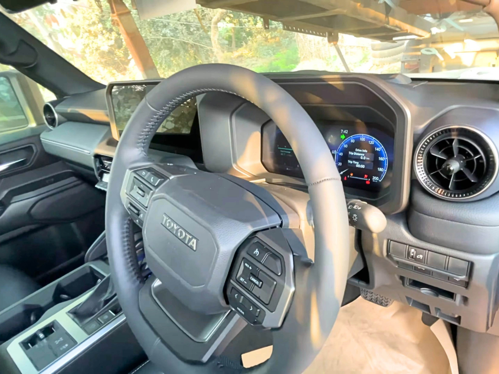 Toyota LC Prado Interior